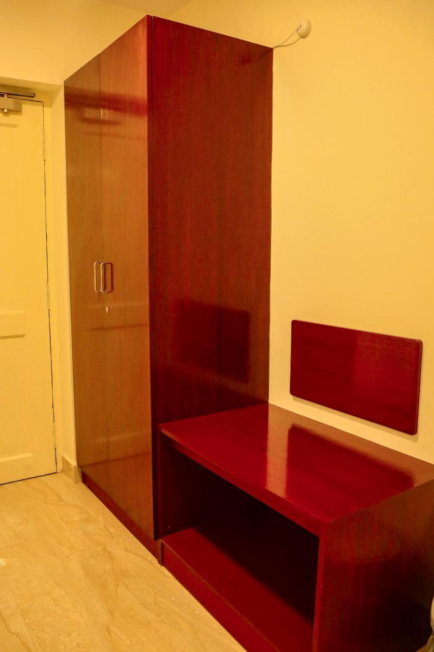 Hotel Sera Grand Ченнаї Екстер'єр фото