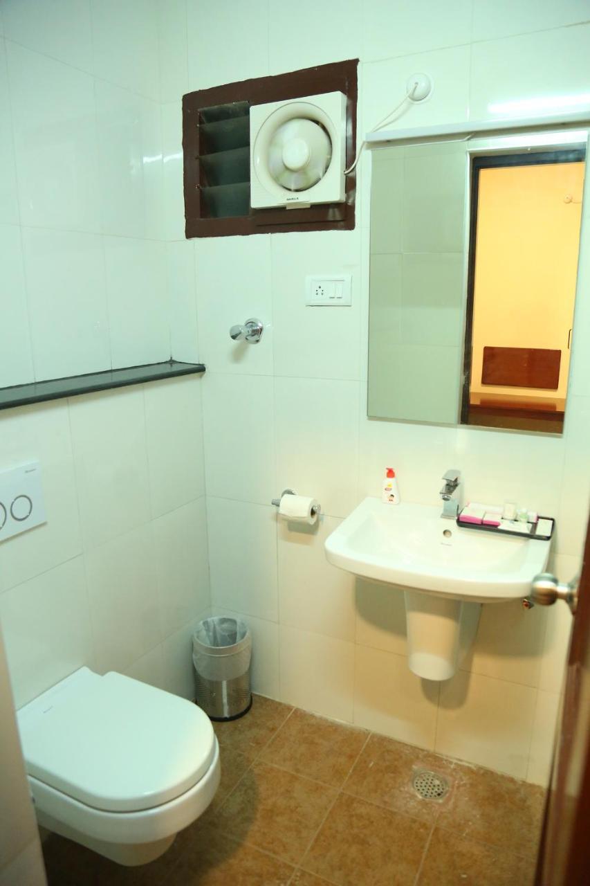 Hotel Sera Grand Ченнаї Екстер'єр фото