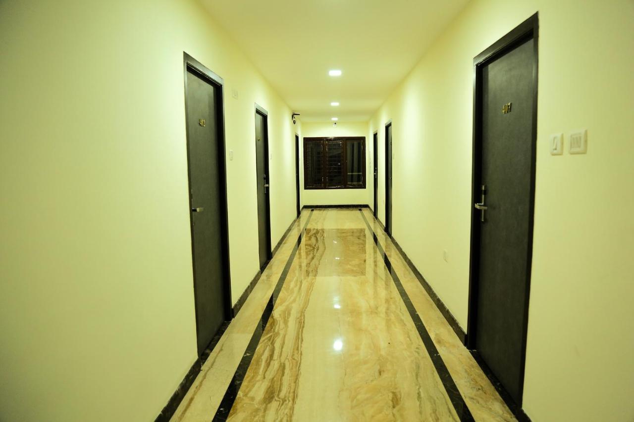Hotel Sera Grand Ченнаї Екстер'єр фото