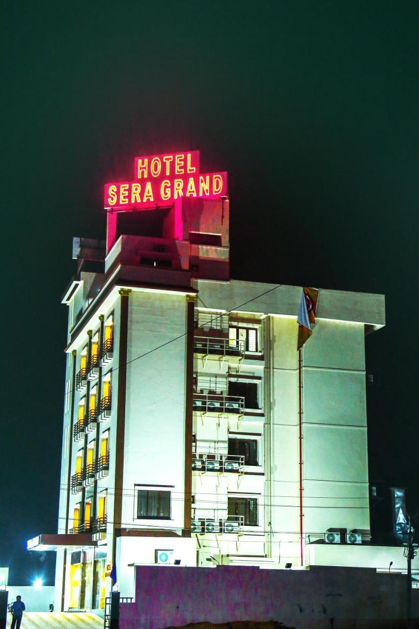 Hotel Sera Grand Ченнаї Екстер'єр фото